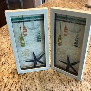 Two Art mates dimensional glass . Decor.